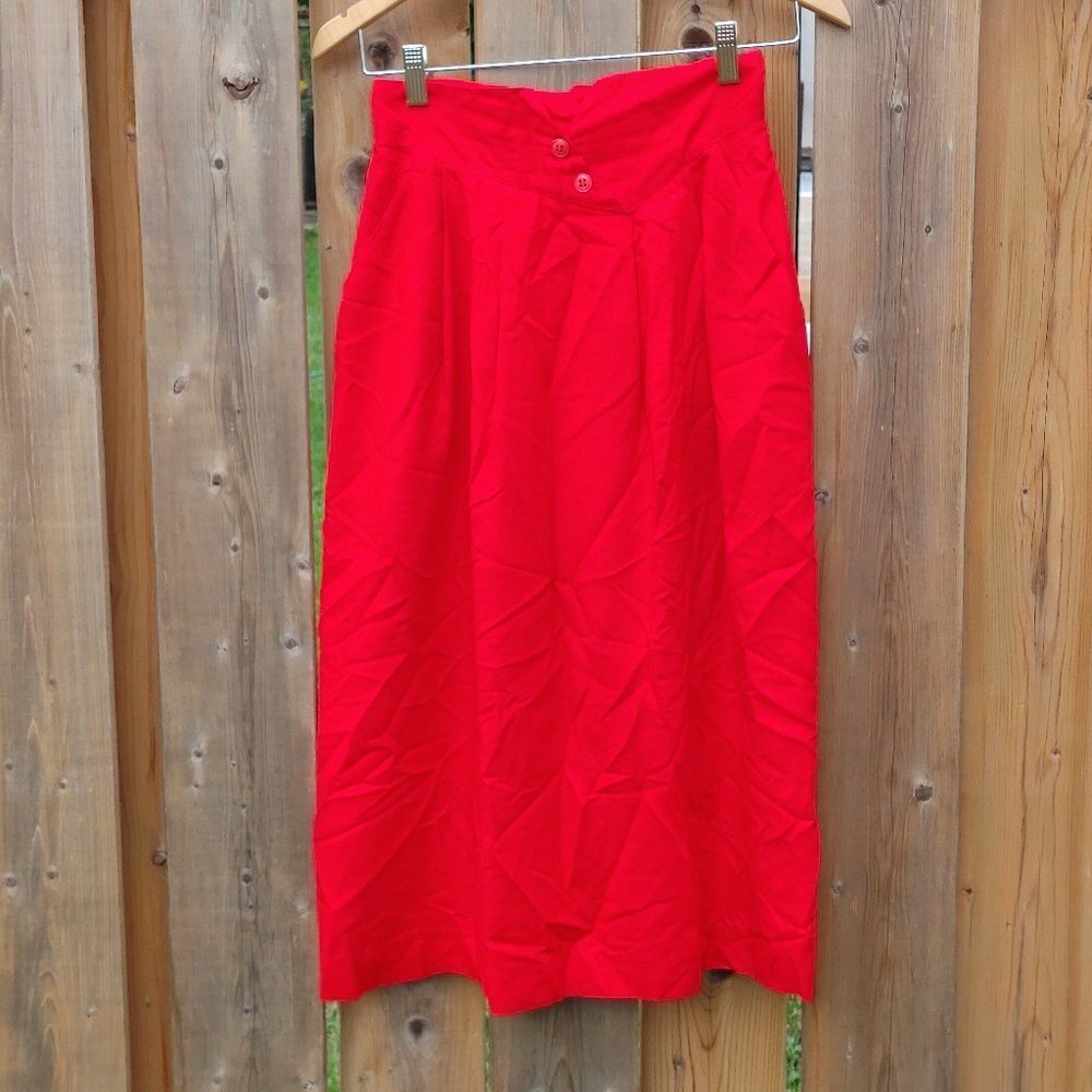 Vintage Red Skirt Women's size XXS Lined Off Set button